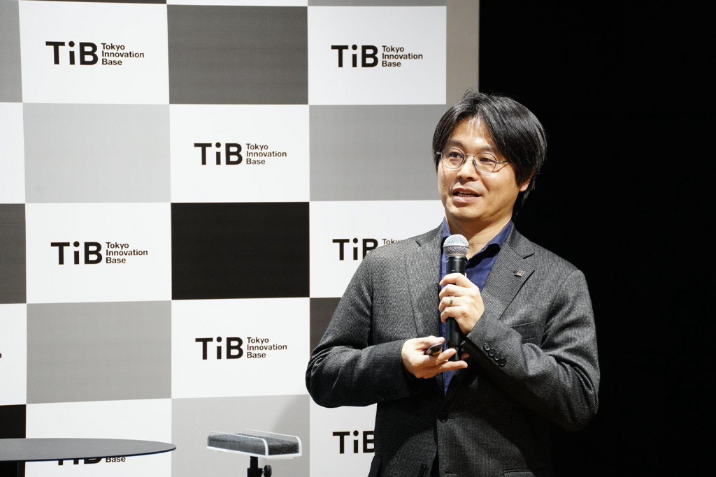 	東京工業大学 環境・社会理工学院 教授 研究・産学連携本部 副本部長 辻本将晴 氏の登壇風景