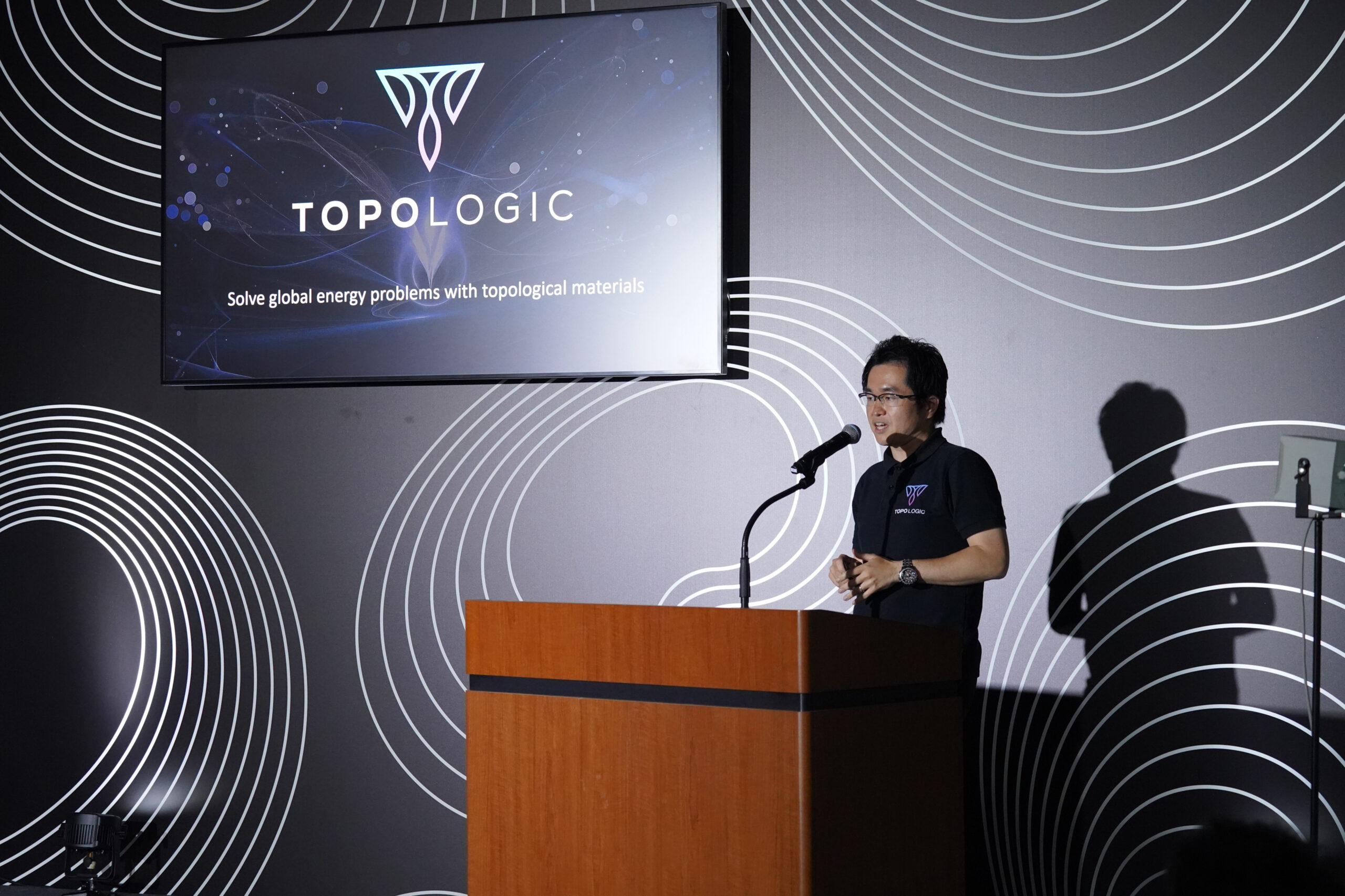 Quantum-Startup-Pitch-scaled